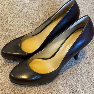 Nine West brown pumps, size 6.5